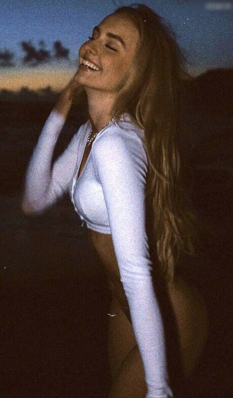 Lina D ren xxx女優 写真