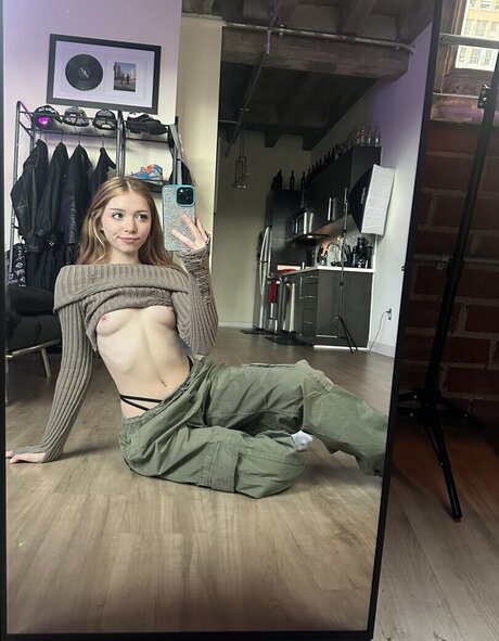 ヌード熟女オンリーファンズ ヌード 写真