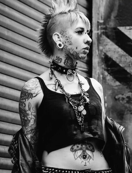 アナルファックオンリーファンズ ホットxxx 画像