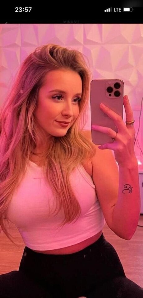 かわいいアナルオンリーファンズ 限定 写真