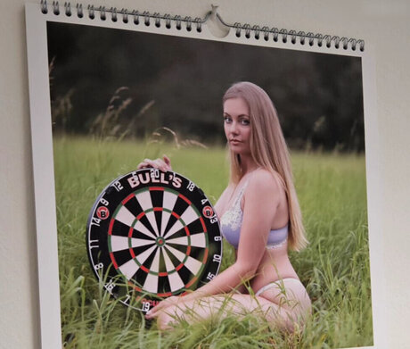 Sarah Milkowski 限定モデル 画像