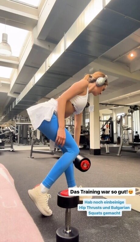 アマチュア寝取られオンリーファンズ セクシー裸 写真