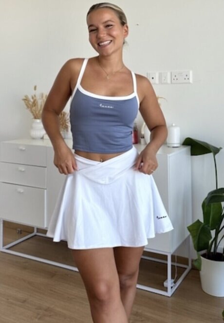 コスプレオナニーオンリーファンズ ヌード ギャラリー