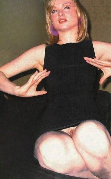 ランジェリーヌードオンリーファンズ 無料xxx ギャラリー