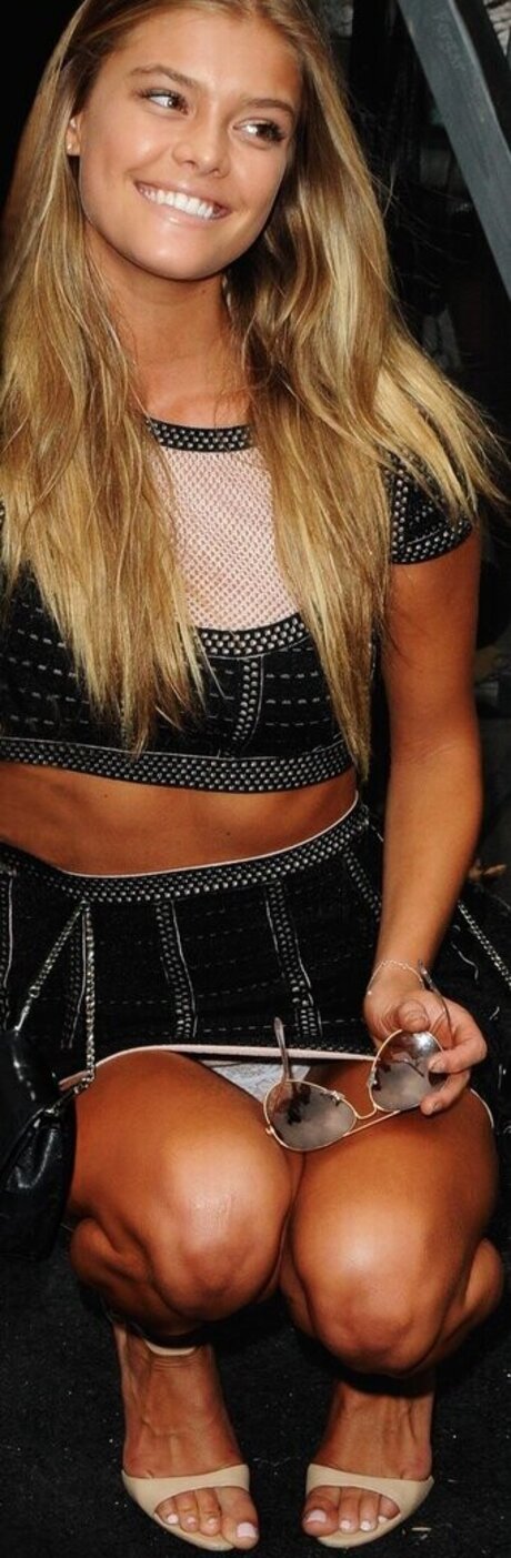 フィットネスプッシーオンリーファンズ HD 写真