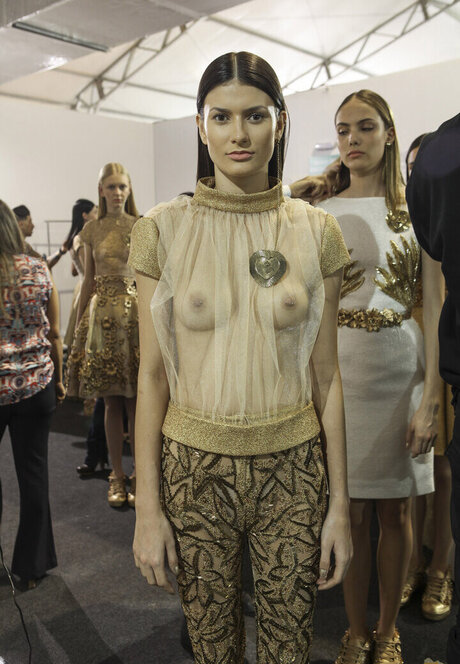 ティーンフィンガリングオンリーファンズ 美しい 写真