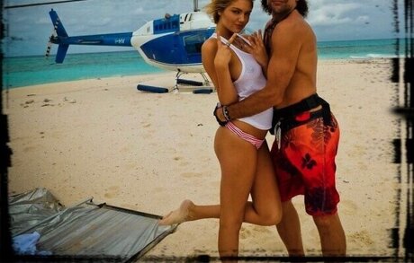 熟女 BBC オンリーファンズ 裸 ギャラリー