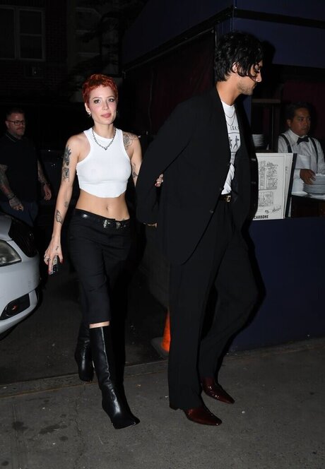 寝取られ異人種間オンリーファンズ 無料セクシー 画像