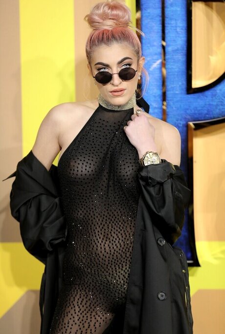 ボディビルダーヌードオンリーファンズ xxx ギャラリー