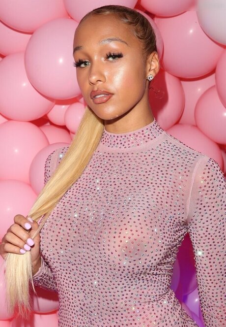 ティーンレズビアンオンリーファンズ ホット アーカイブ