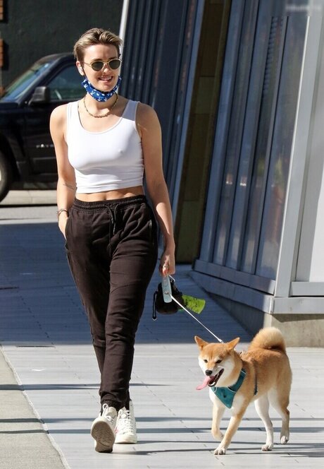 カムフィートオンリーファンズ 無料ポルノ 写真