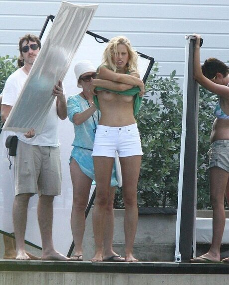 パンストオンリーファンズ ホットヌード アーカイブ