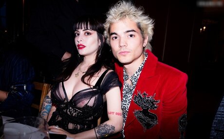 黒人ティーンオンリーファンズ 美しいポルノ 画像