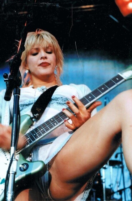 ブルネットのPOV オンリーファンズ ホットxxx ギャラリー