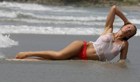 アナルファックオンリーファンズ 無料アダルト ギャラリー