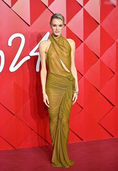 太ったお母さんオンリーファンズ エロチック 画像