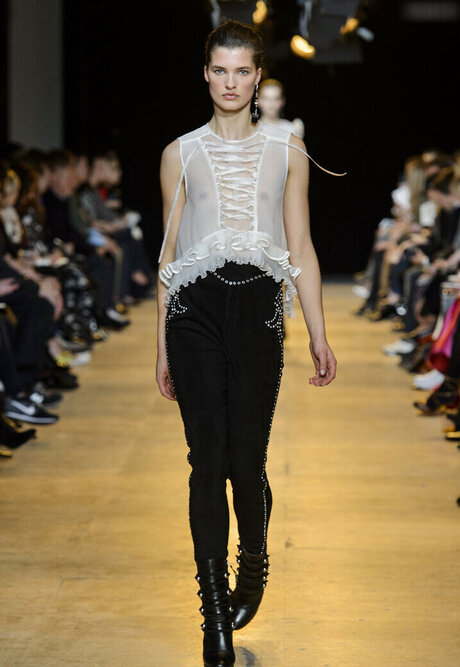 巨乳熟女オンリーファンズ ポルノグラフィック 画像