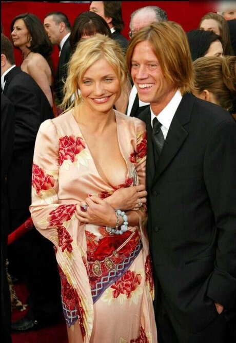 メコスジのオンリーファンズ 無料 ギャラリー