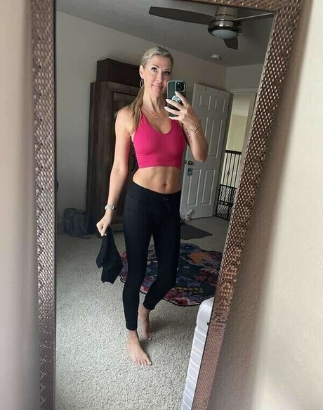 Holly Hotwife アダルト女優 ギャラリー