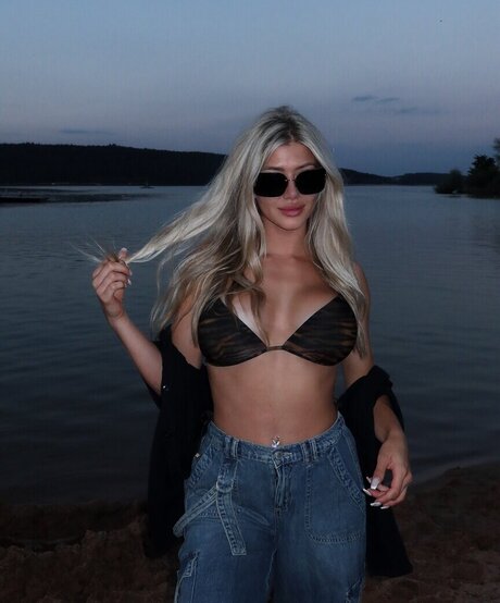 アラブのゲイオンリーファンズ ホット裸 写真