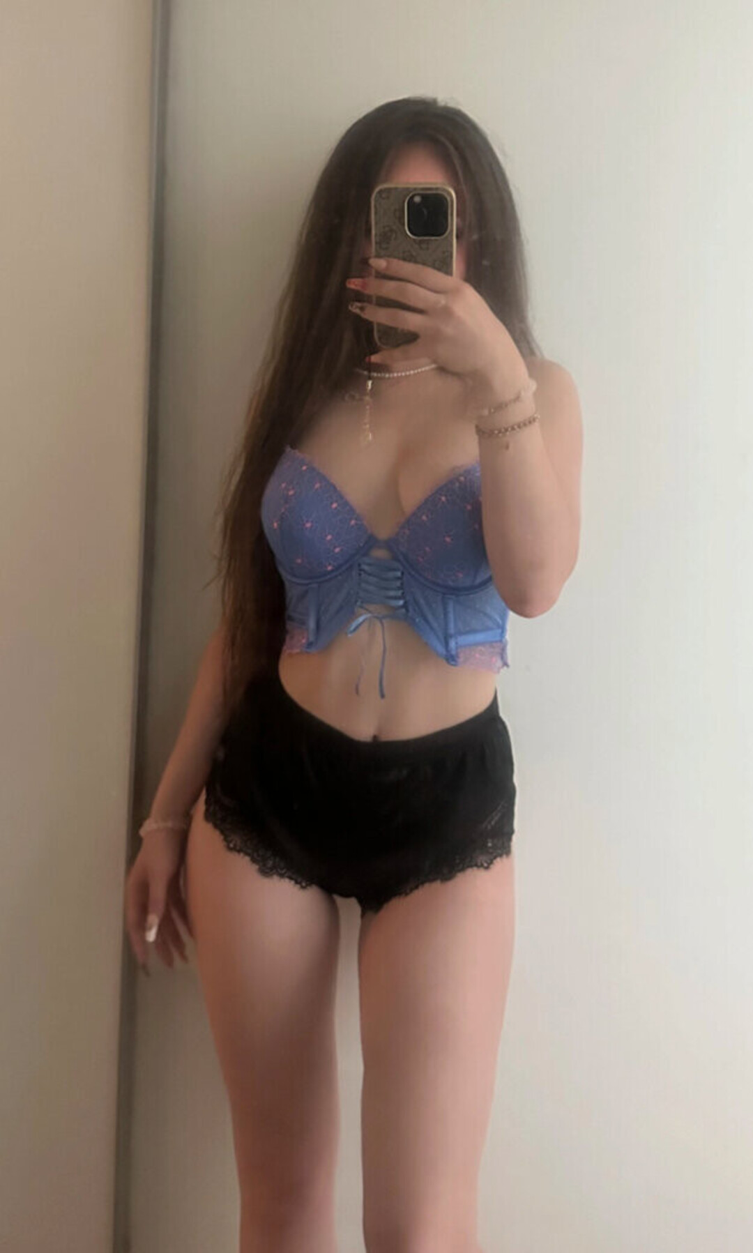 LGBTオンリーファン アダルト無料 画像