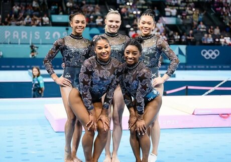 asmrマッサージオンリーファンズ 無料アダルト 画像