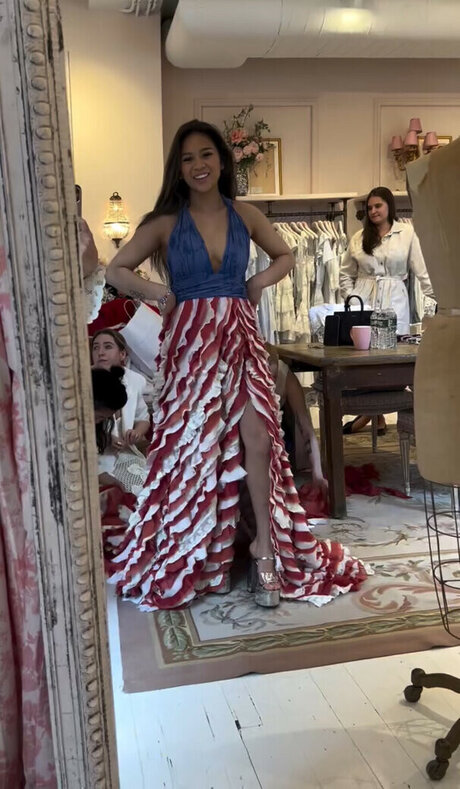 後背位オンリーファンズ セクシーヌード アーカイブ