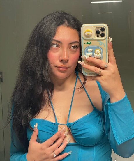 セクシーなブルネットのオンリーファンズ アダルト無料 ギャラリー