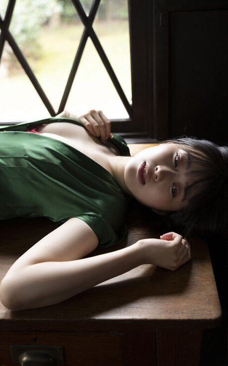 Mariri Sugimoto 無料のポルノスター 写真