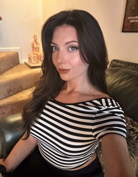 ティーンウェブカメラオンリーファンズ アート裸 写真