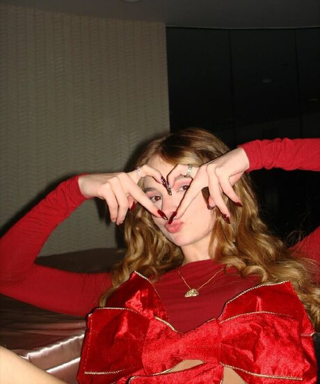 金髪の射精オンリーファンズ アートxxx ギャラリー