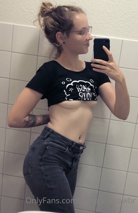 フィットネスガールズオンリーファンズ 無料xxx 画像