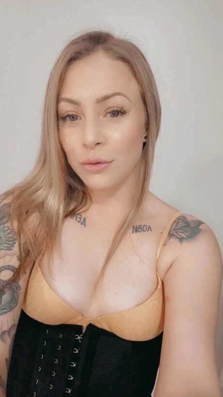 アナルコスプレオンリーファンズ ポルノ 写真