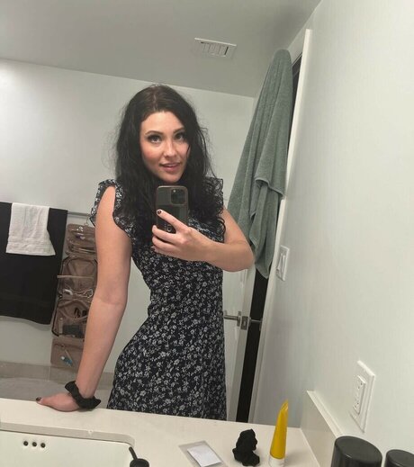 アナルオーガズム オンリーファンズ ホット 写真