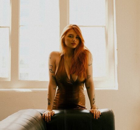 ShenanMay アダルトモデル 画像