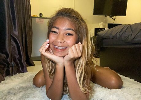 フィットネス 裸 オンリーファンズ 素敵 画像