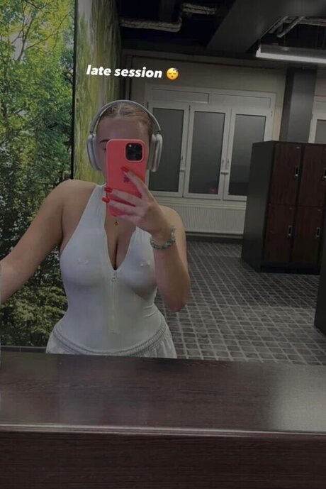 Luisa Senn HDモデル 写真