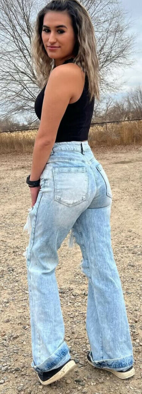 フェラチオ ティーン オンリーファンズ ヌード 画像