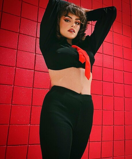 筋肉トランスオンリーファンズ ヌード 写真