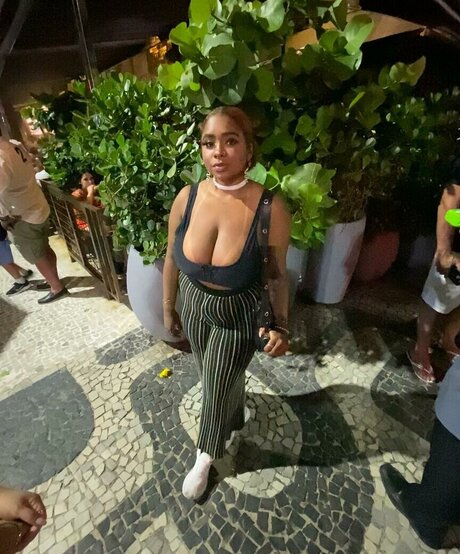 Velvet Scarlett ポルノスター 画像