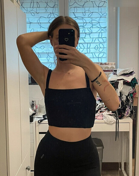 立ちファックオンリーファンズ 美しい裸 写真