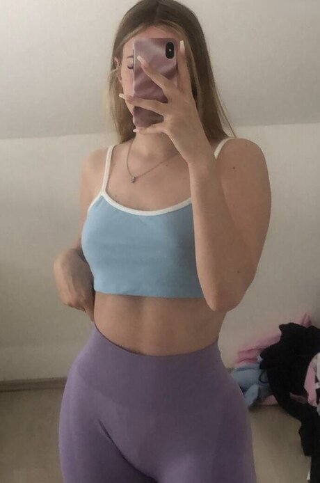 Larissaxra セックスポルノスター 画像