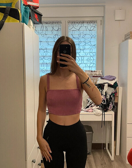 Larissaxra エロティックなスター アーカイブ