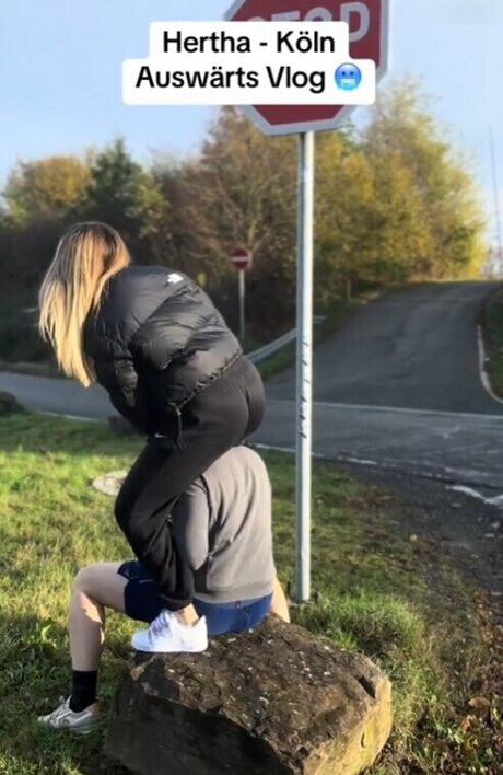 Rosajcb ポルノモデル 写真