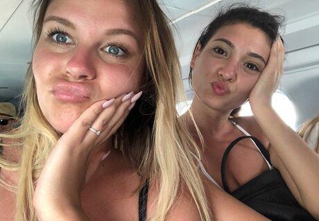 ショートティーンオンリーファンズ 無料エロ 写真