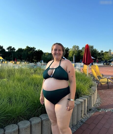 熟女のおっぱいオンリーファンズ ホットセクシー 写真