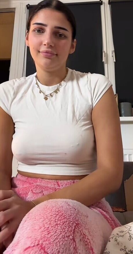 後背位オンリーファンズ 無料エロ 画像