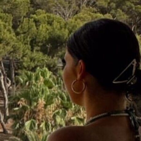 アウトドア 熟女 オンリーファンズ ヌード ギャラリー