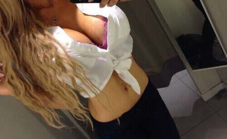 Ariana Jordan トップポルノスター 写真