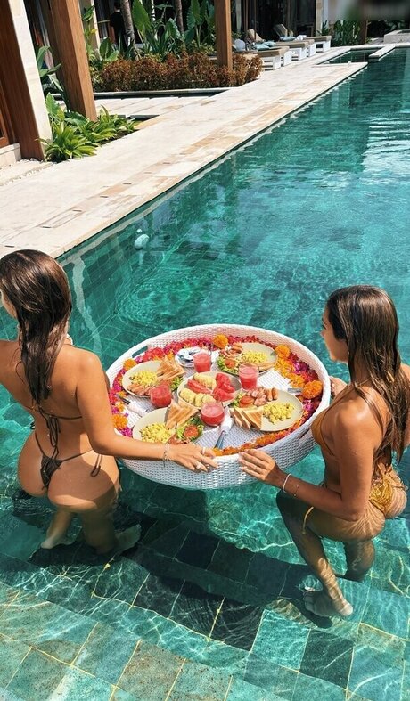 アウトドア 熟女 オンリーファンズ 無料 写真